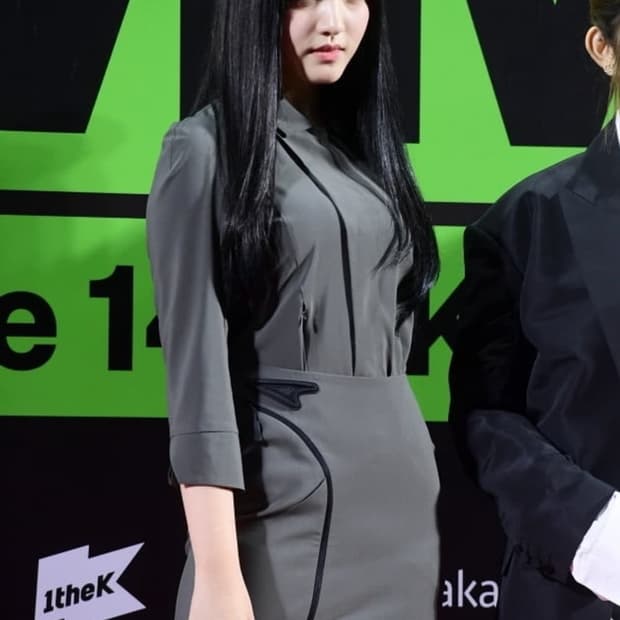 혜인서 트리니티 셔츠