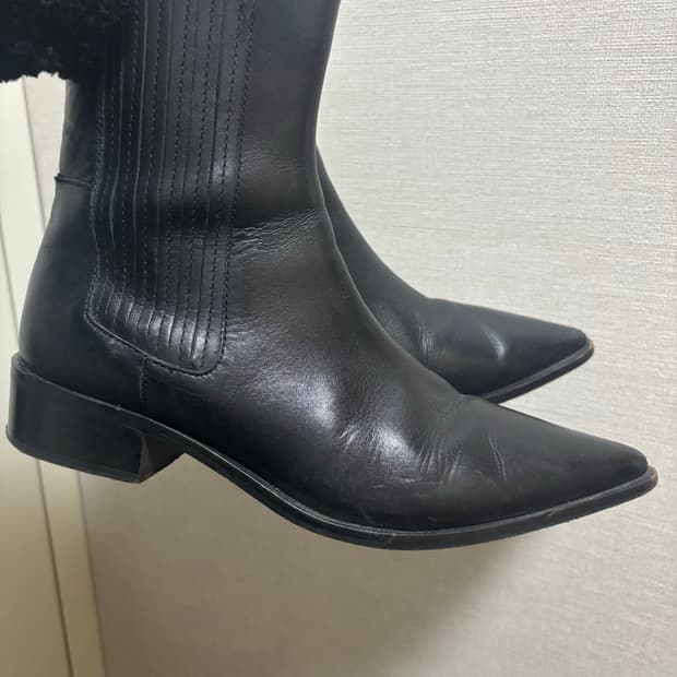 앤아더스토리즈 앵클부츠 37사이즈