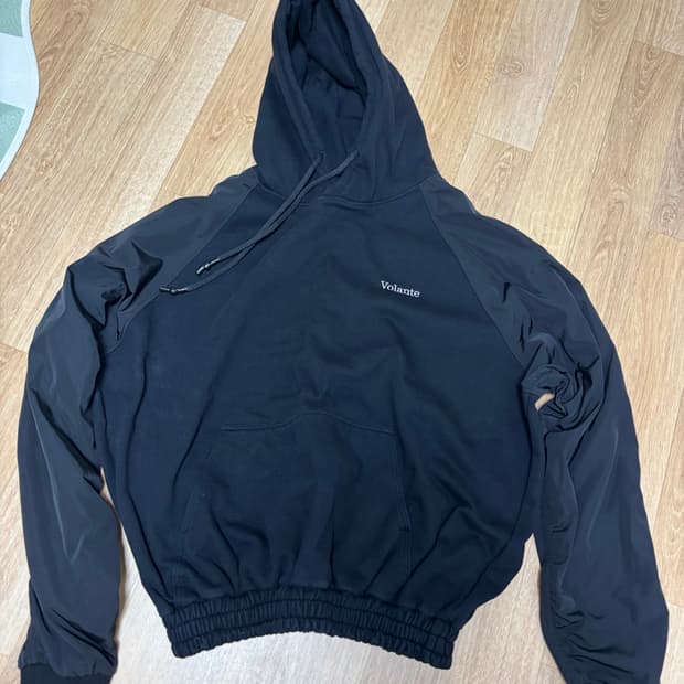 볼란테 후드티 판매합니다