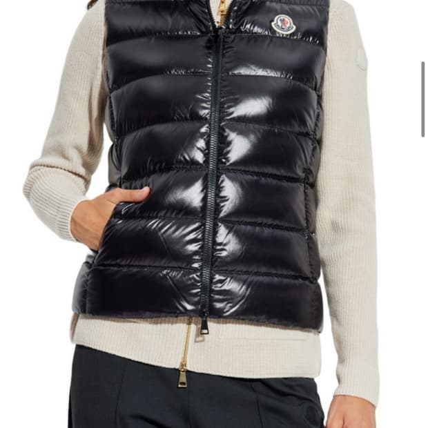 [정품] 몽클레어 가니 패딩 베스트 (잠실 롯데백화점 구매 / 풀컨디션)