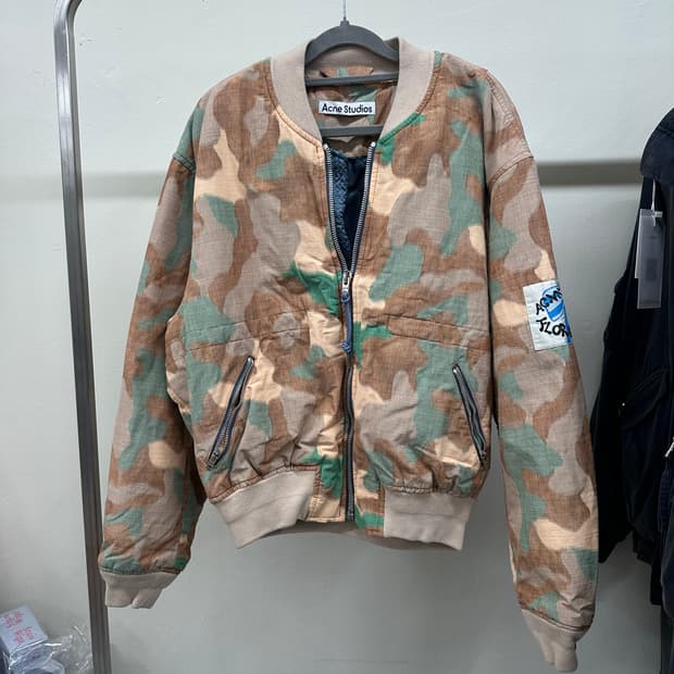 아크네 봄버 자켓 L사이즈