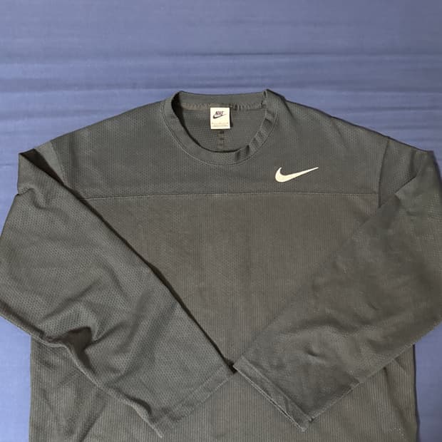 나이키 x 스투시 롱슬리브 탑 블랙 (FJ9164-010)