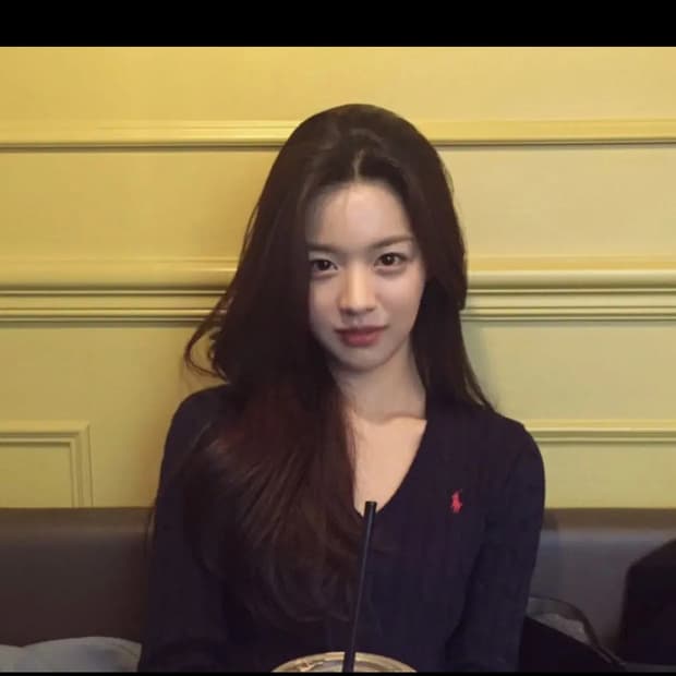 [정품]고윤정 폴로 케이블니트 V넥 스웨터-네이비 S