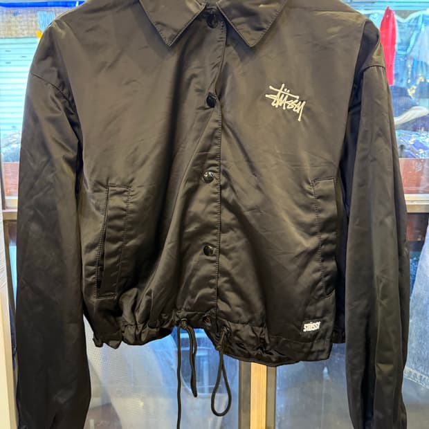 스투시 기어 블랙 크롭 자켓