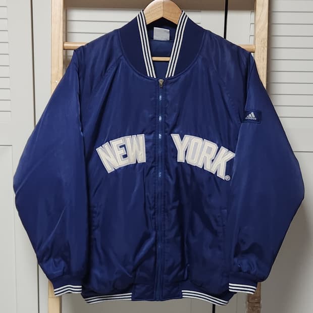 L 아디다스 뉴욕 양키스 90s 올드스쿨 스타디움 점퍼 바시티 자켓 