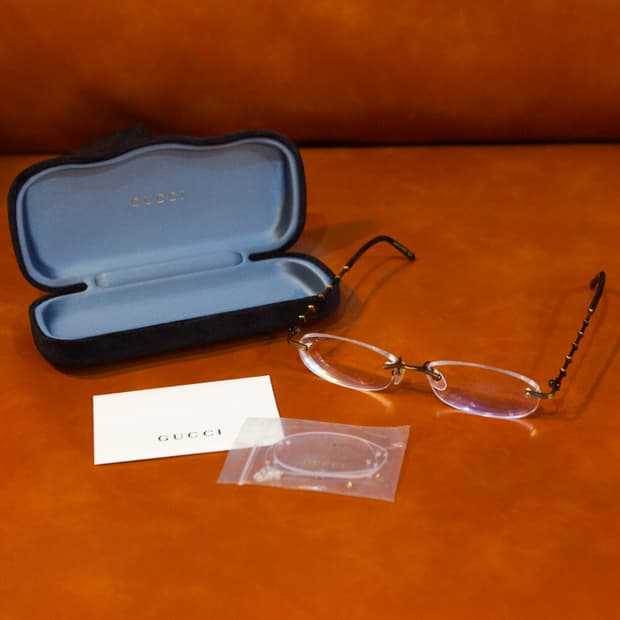 구찌 메탈 디테일 라운드 안경