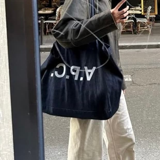 아페쎄 다니엘라 토트백