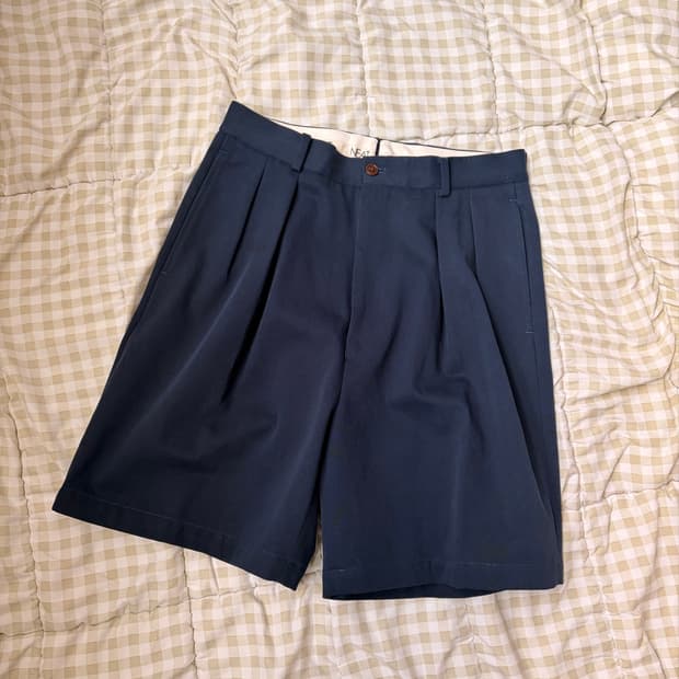 (NEAT) SHORTS
