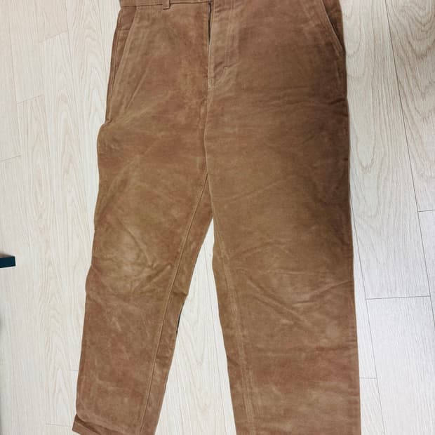 AMI 피치스킨 카펜터팬츠