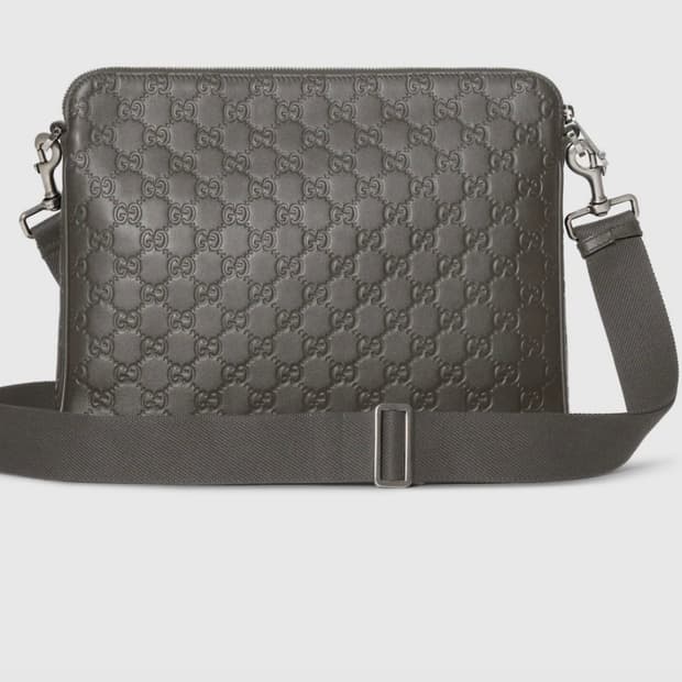 구찌 크로스백 삽니다. 