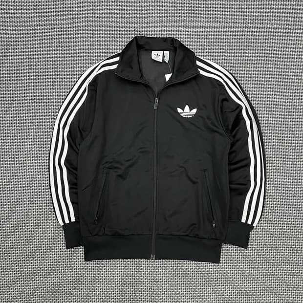 착샷O 아디다스 블랙 구파이어버드 져지