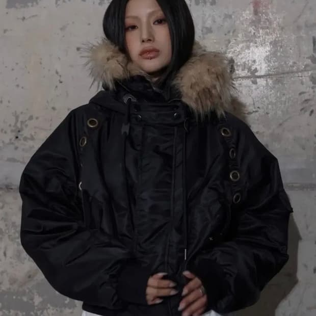 [새상품] 팬시클럽 아일렛 퍼 MA-1 블랙