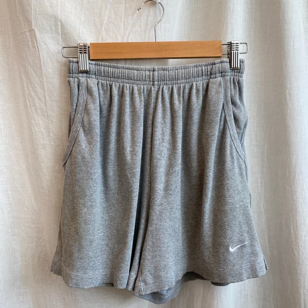 NIKE 그레이 밴딩숏츠(M-L)