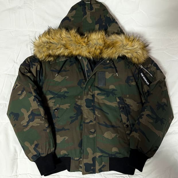 더쿠플스 카모 울프죠 패딩 퍼 후드 