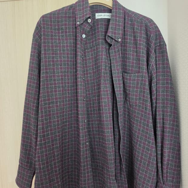 아워레가시 버로우드 셔츠 판매합니다 48사이즈