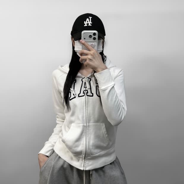갭 Gap 스펠 로고 후드집업 화이트