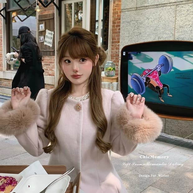 사토미상 쇼콜라티에 딸기우유 퍼 코트