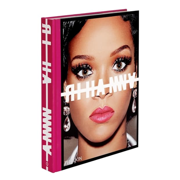 [새상품] 리한나 아트북 (Size: 42 cm x 32 cm)