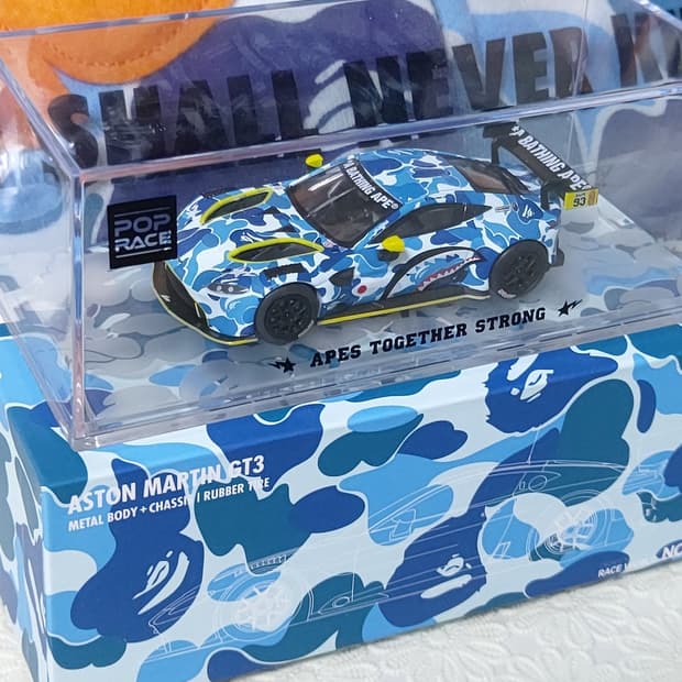 베이프 팝레이스 애스턴마틴gt3 abc blue