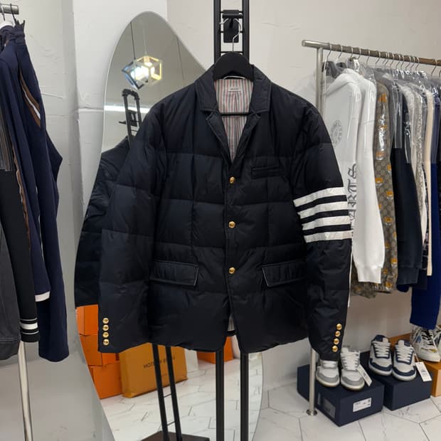 [2/백화점] 톰브라운 사선완장 다운 패딩 블랙