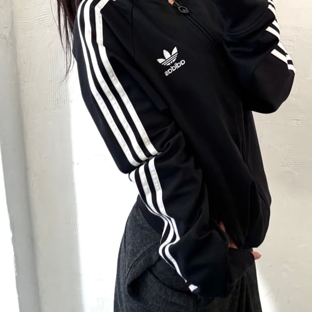 Adidas 아디다스 블랙컬러 슈퍼스타 트랙탑