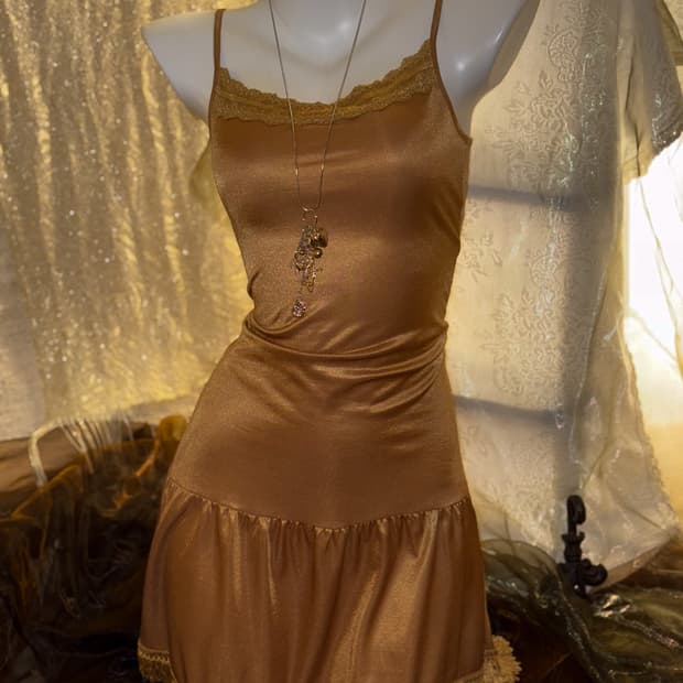 Fringed Gold Long Sleeveless 0169