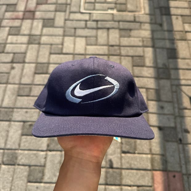 90s nike cap dead stock 🧢