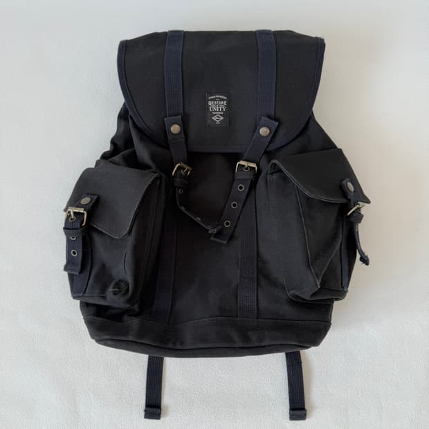 Pre owned 2포켓 배낭 백팩