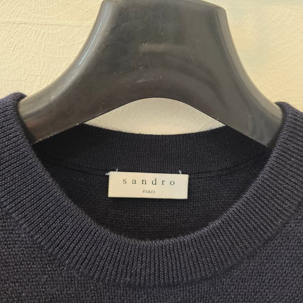 산드로 네이비 니트 상의