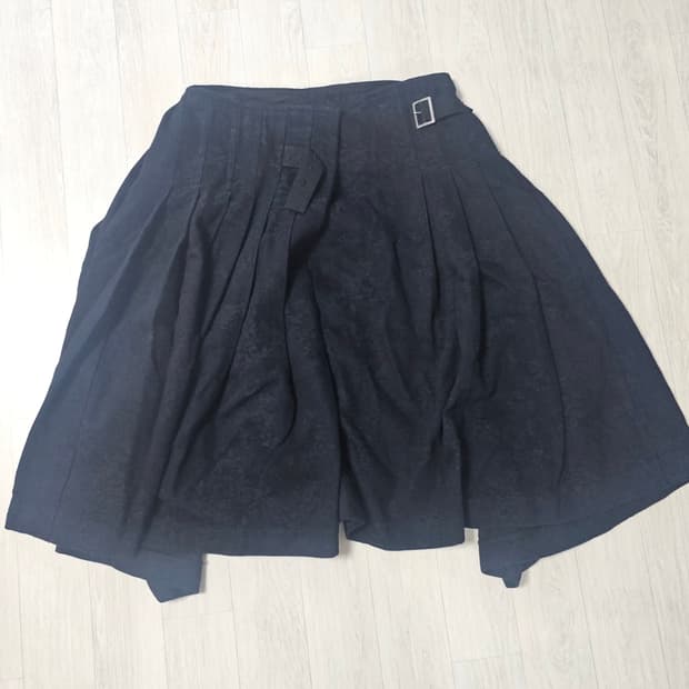 COMME des GARCONS tricot 스커트