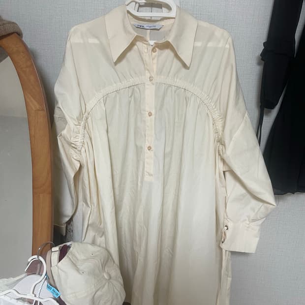 zara 셔링셔츠원피스 (안소희 착용)