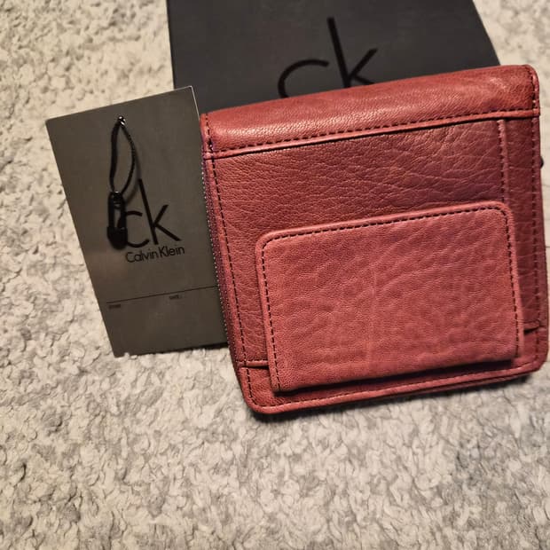 Calvin Klein 지갑