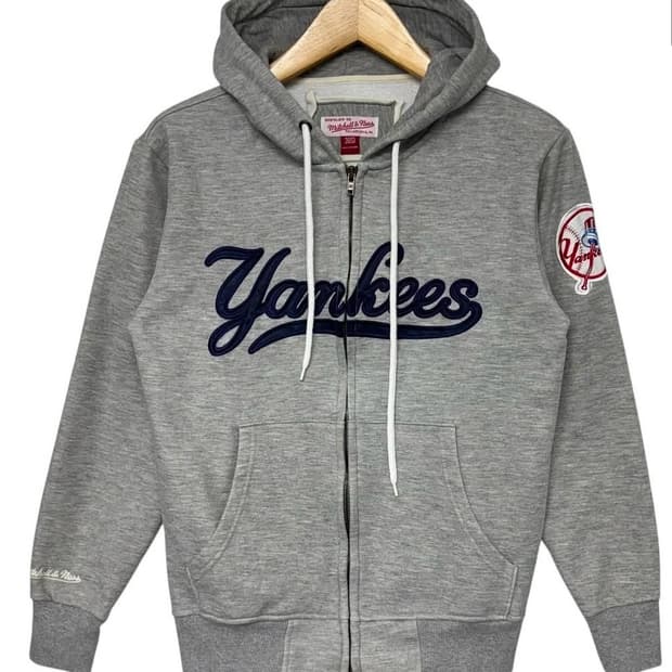 양키스 후드집업