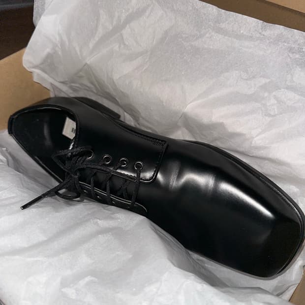 미니멀 스퀘어토 로퍼