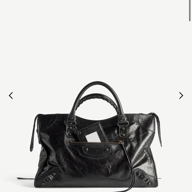 발렌시아가 모터백 미디움 블랙