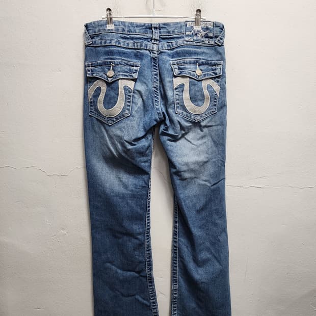 트루릴리젼 백로고 부츠컷 벨보텀 팬츠