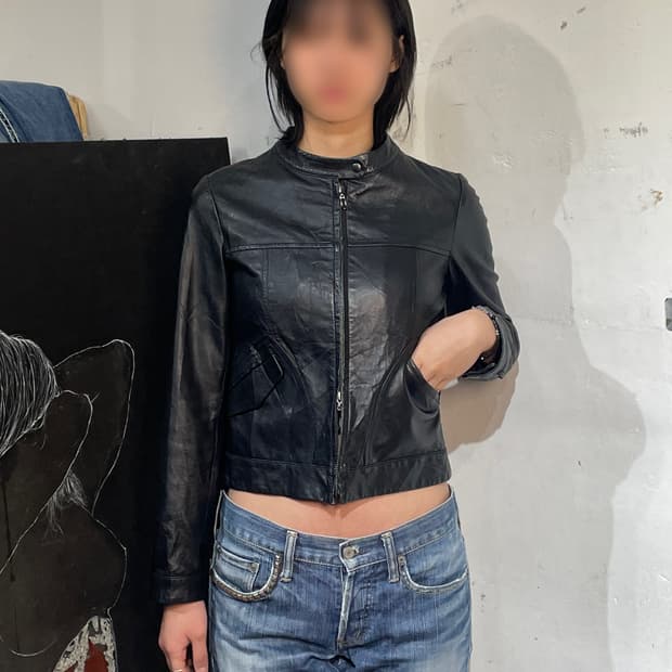 미쉘클랑 램스킨 차이나카라 크롭 가죽 자켓 38