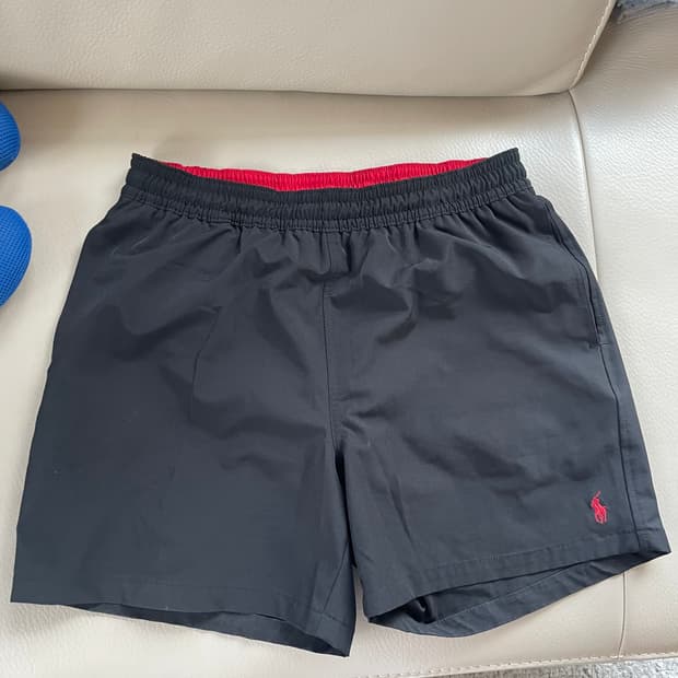 폴로 반바지 L 사이즈 팝니당