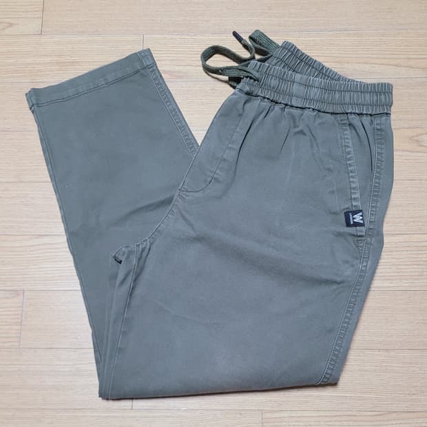 라이프워크 조거팬츠

