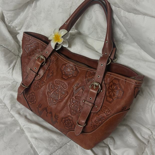 초레어‼️)) Gucci 가죽 엠보싱 토트백 브라운