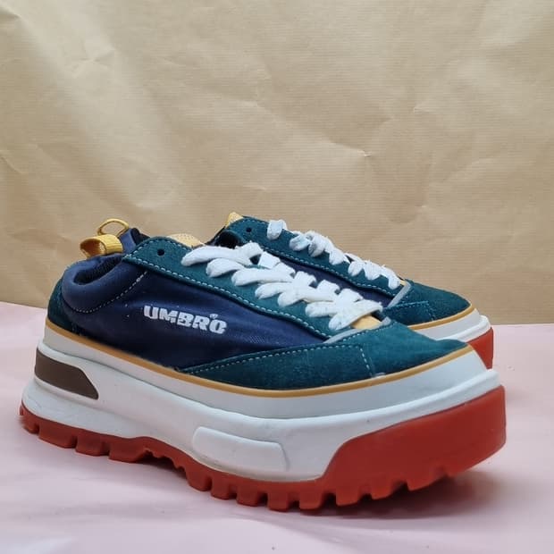 엄브로 로티 운동화250