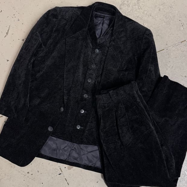 Umberto Ginocchietti 쓰리피스 코듀로이 수트 셋업