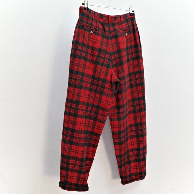 Mademoiselle NON NON