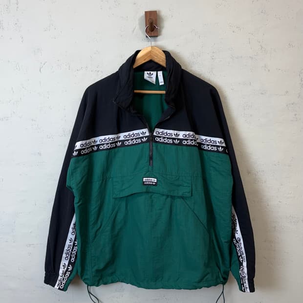 아디다스 테이프 로고 트레이닝 세트