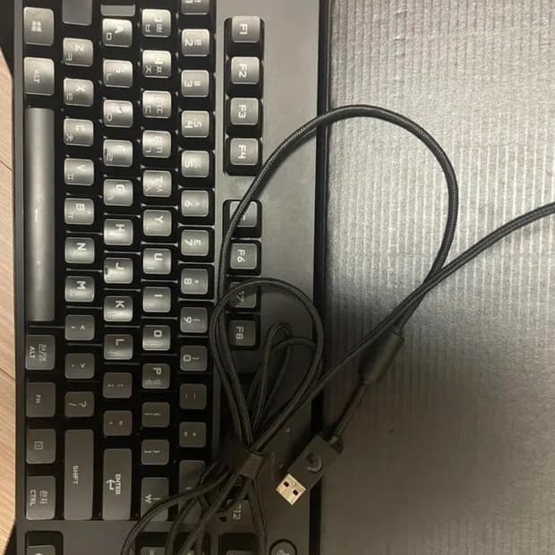 로지텍 G PRO 키보드