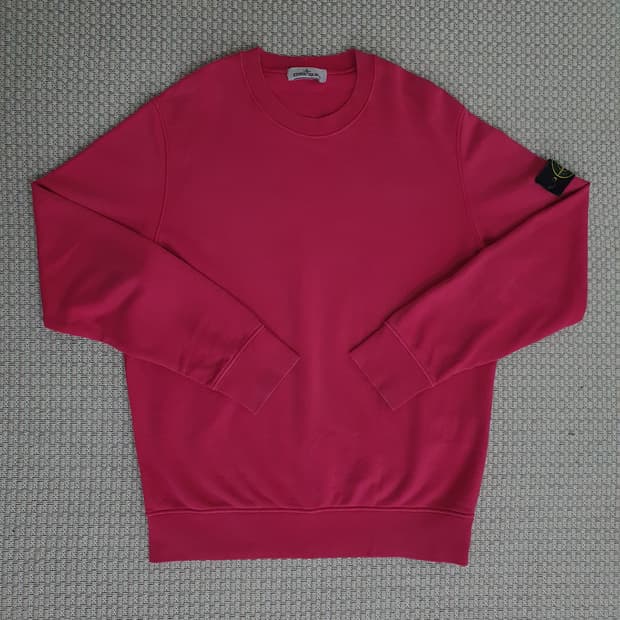 22SS 스톤 아일랜드 다크 핑크 스웨트셔츠