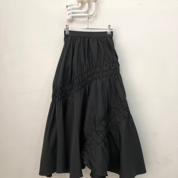 black shirring long skirt