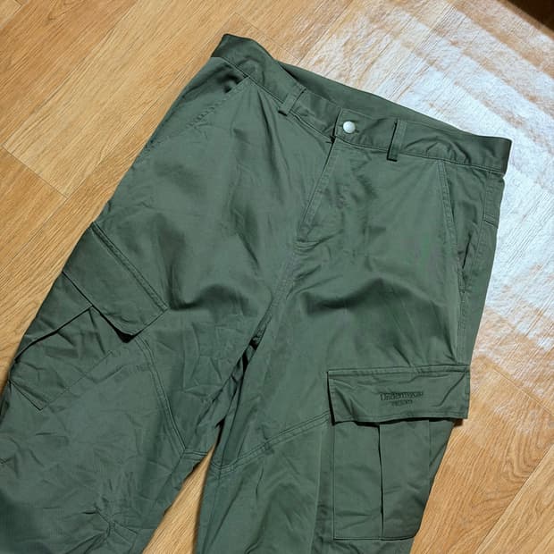 언더마이카 무.109 안티 Fxxking 로고 플레이 세미 와이드 카고