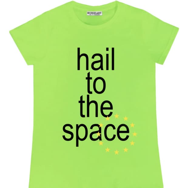 borheart  반팔 티 brat 구해요😭😭