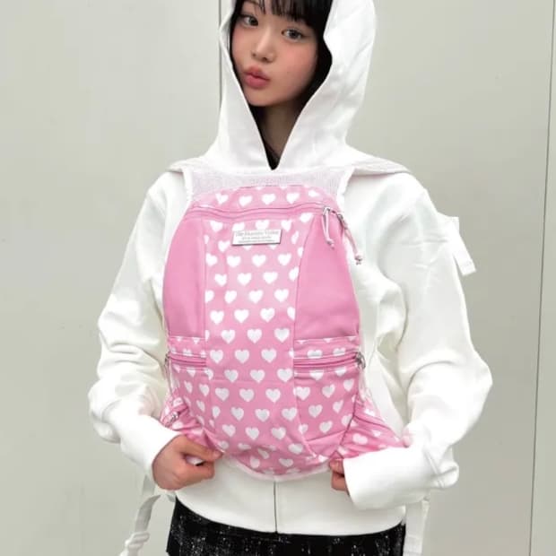 더뮤지엄비지터 메쉬 하트 백팩 핑크 새상품